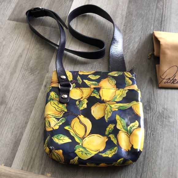 Patricia Nash Stipes Sling Crossbody 100% Leather Positano Limon Print NWOT - Picture 15 of 16
